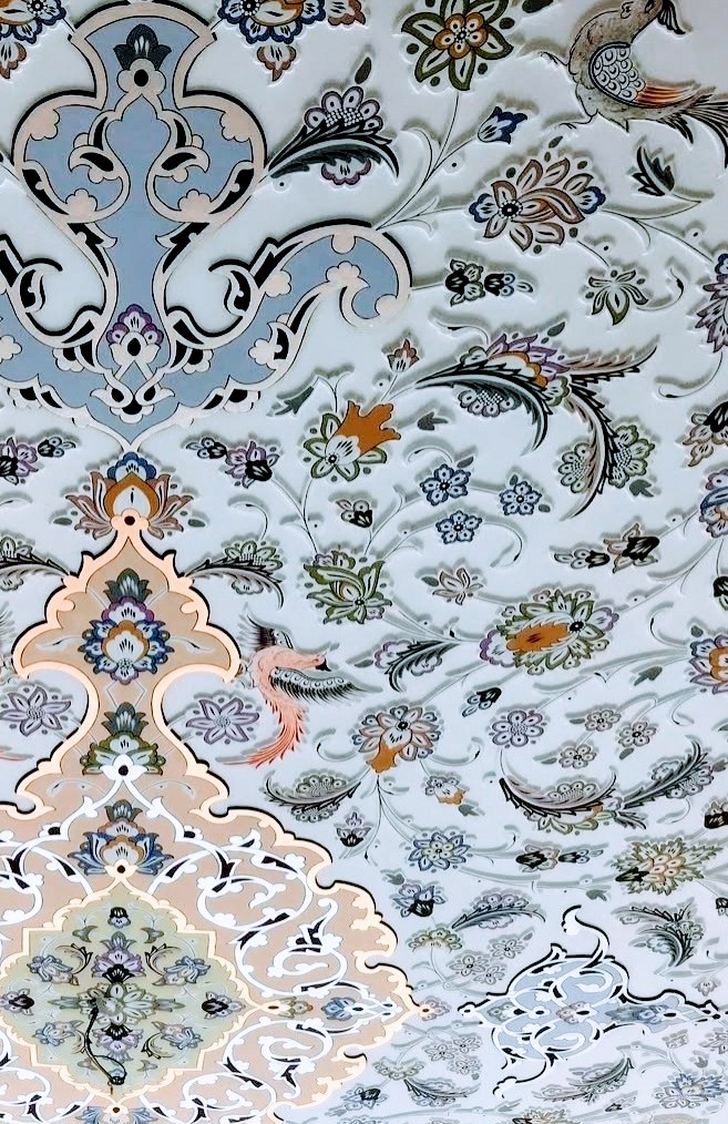 Persian Gachbori wall detail in Sydney — carved lime plaster